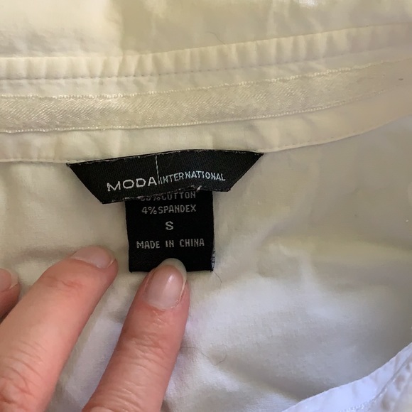 Blouse - Picture 2 of 3